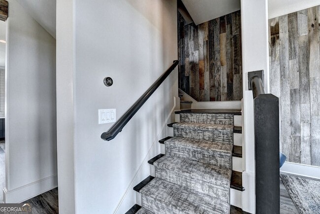 Building Photo - 2555 Brook Run