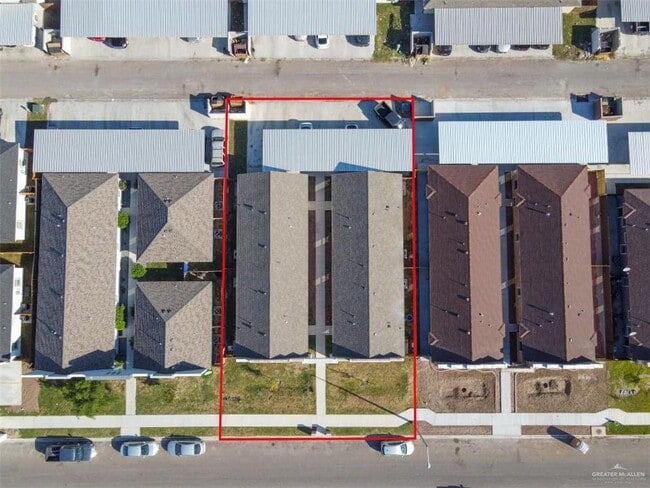 Building Photo - 2713 W Primrose Ave