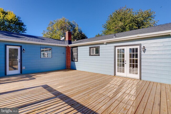 Building Photo - 5717 Station Rd