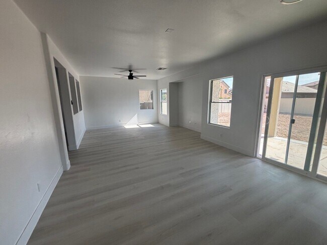 Building Photo - Spacious 4Br/3Ba Home in Galena Pointe – in North Las Vegas