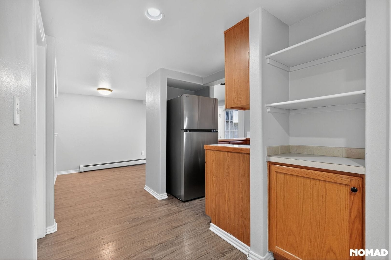 Building Photo - 30 W Navajo St