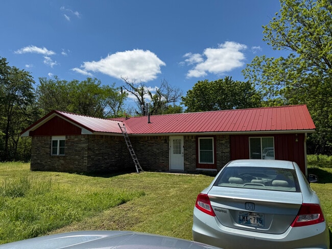 Building Photo - 43303 S 646 Rd