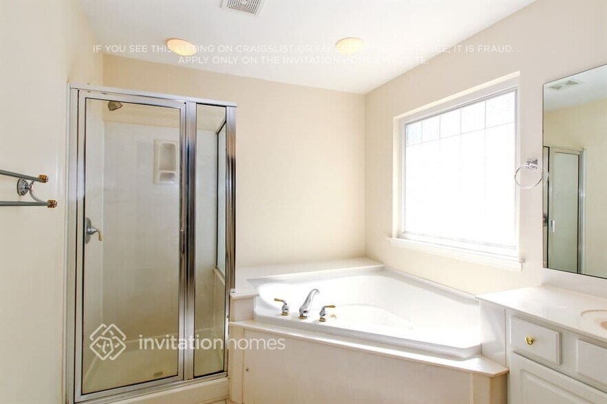 Building Photo - 11732 Kennon Ridge Ln