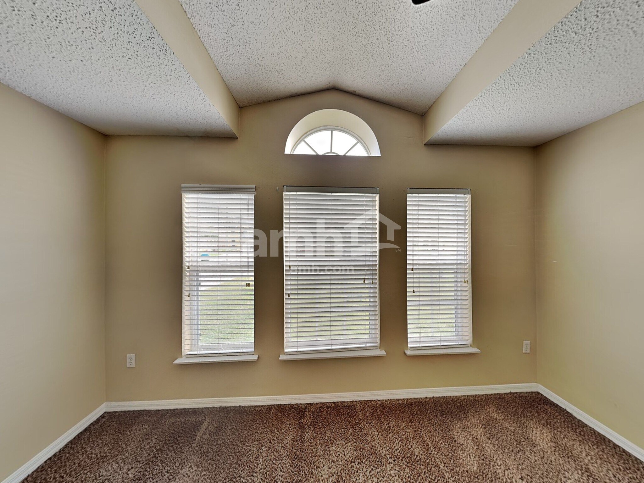 Building Photo - 1683 Sorento Cir