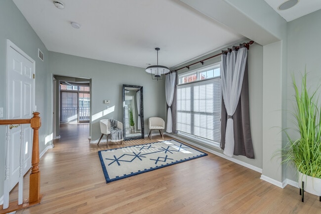 Building Photo - 243 Boxcar Ave