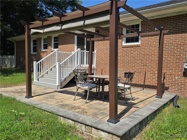 Building Photo - 4511 Otterdale Rd
