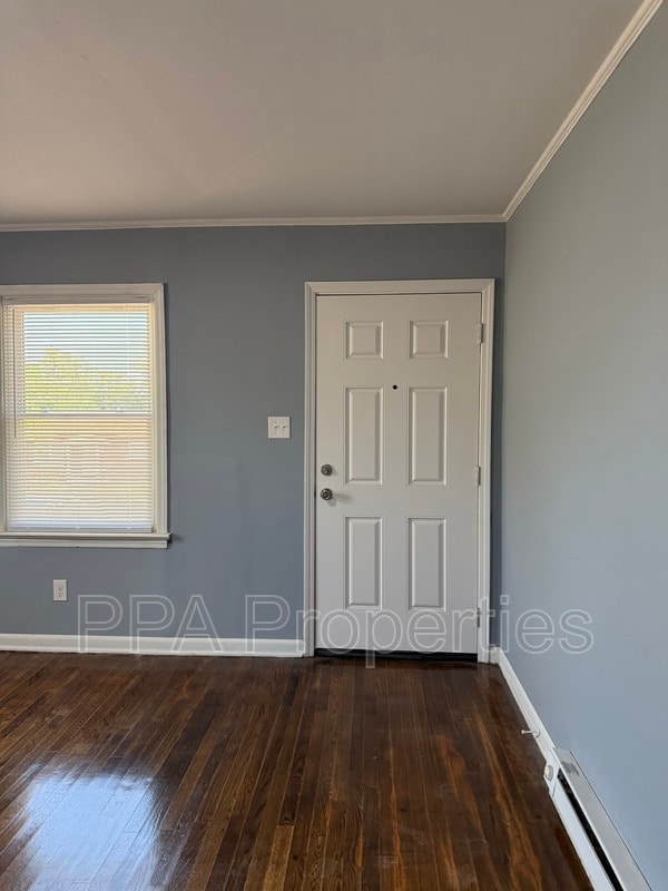 Building Photo - 221 Willow Ave
