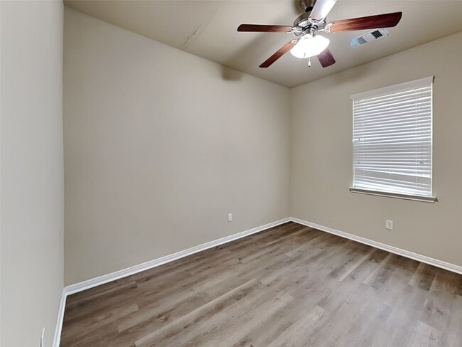 Building Photo - 7446 Durango Creek Dr