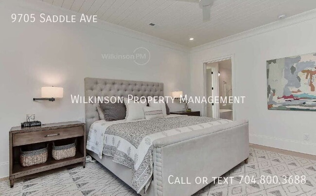 Building Photo - 9705 Saddle Ave