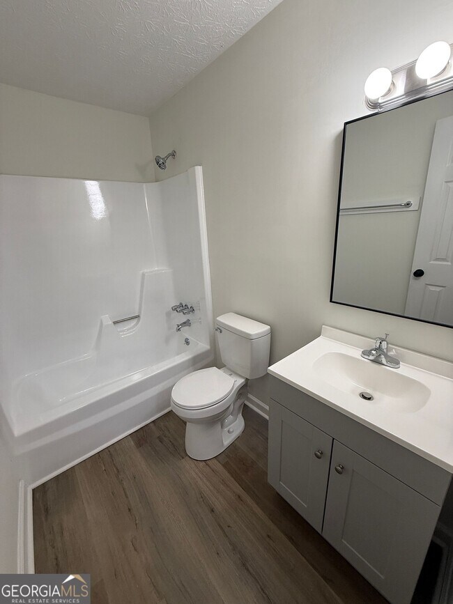 Building Photo - 180 Reed St