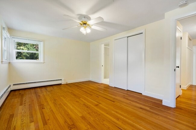 Building Photo - 27 Hermon St