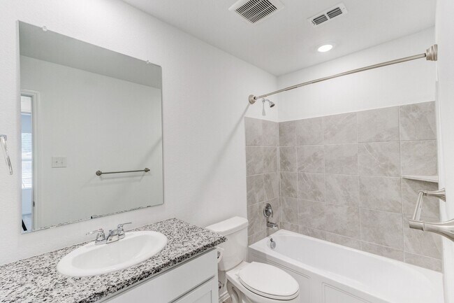 Building Photo - 1745 Copehart Ln