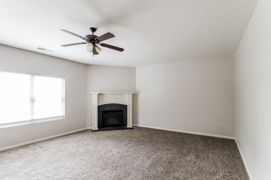 Building Photo - 909 Walking Stick Trail NE