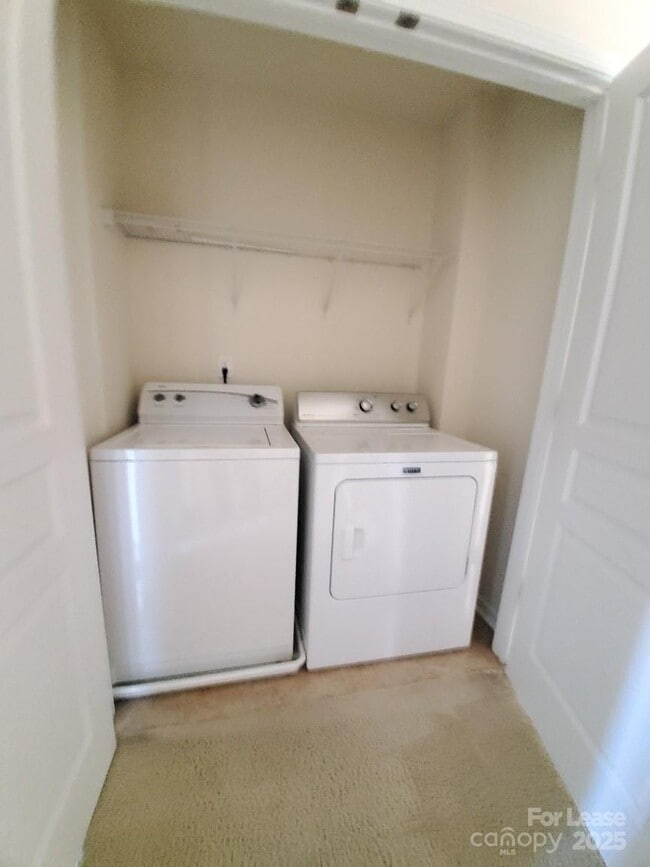 Building Photo - 11190 Bridgewater Dr