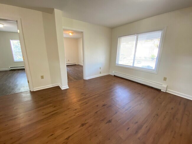 Building Photo - 53 Walker St