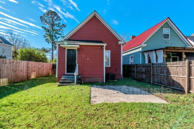 Building Photo - 209 Telfair St