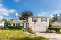 Building Photo - 1767 E Cree Ln