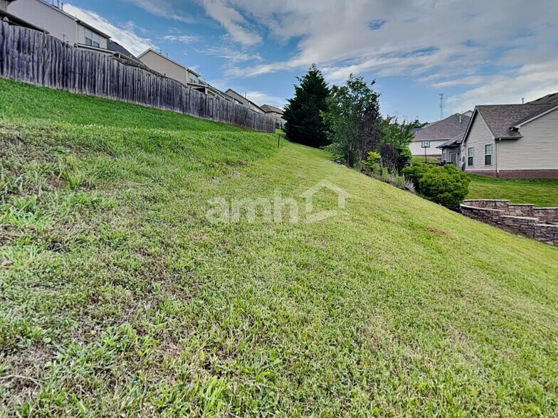 Building Photo - 3333 Cedar Branch Rd