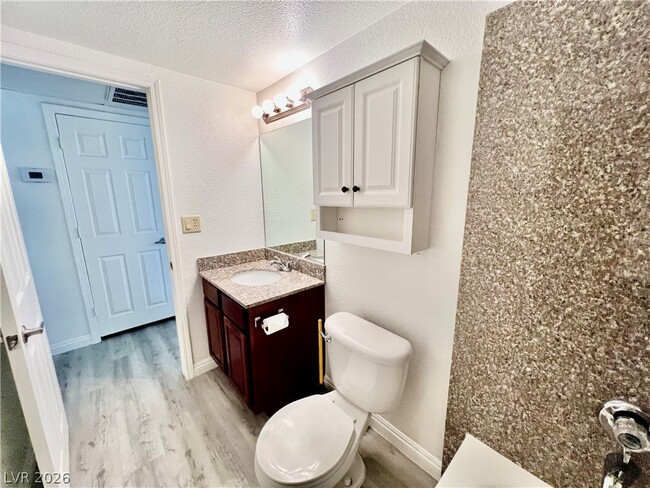 Building Photo - 4380 Sandy River Dr