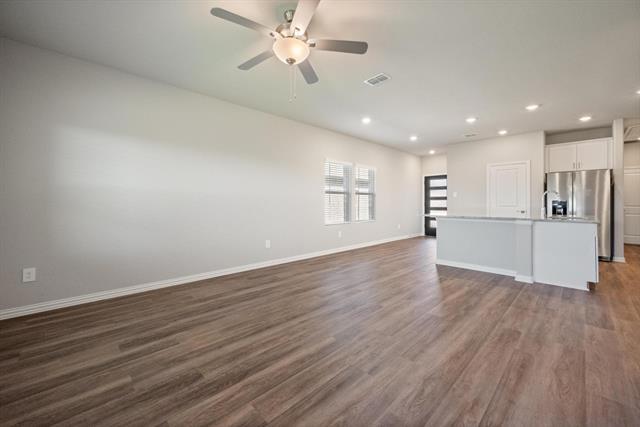 Building Photo - 107 Greenbriar Dr
