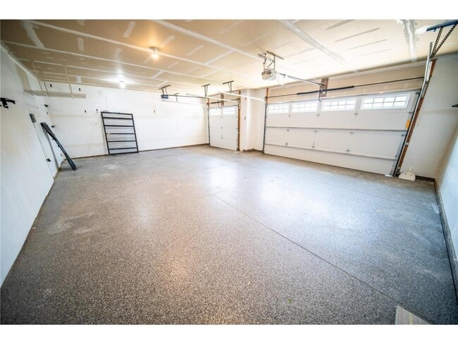 Building Photo - 5182 Southern Ridge Ln SW