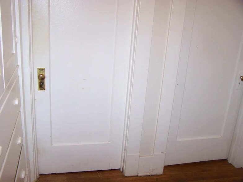 Building Photo - 93 Lovering Ave