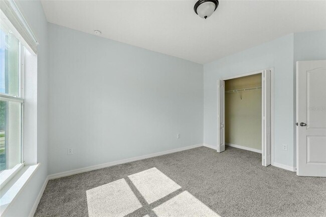 Building Photo - 6524 S Goldenrod Rd