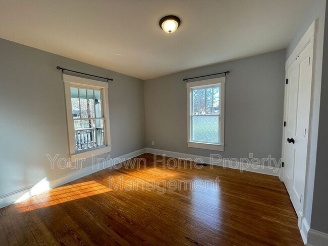 Building Photo - 228 Mayson Ave NE