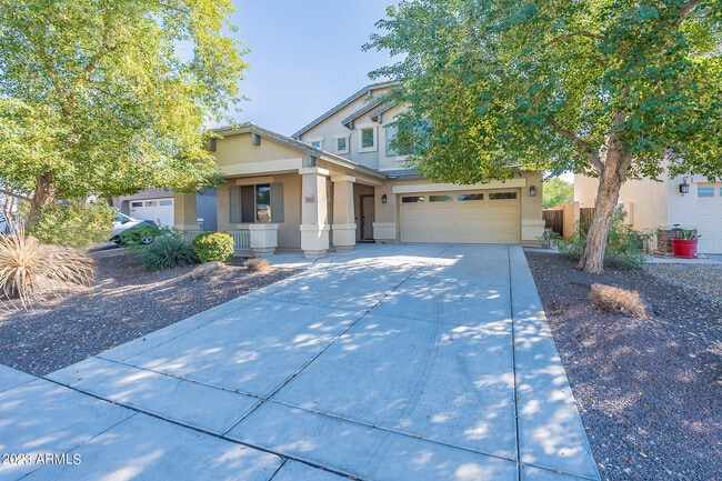 Building Photo - 2943 E Quiet Hollow Ln