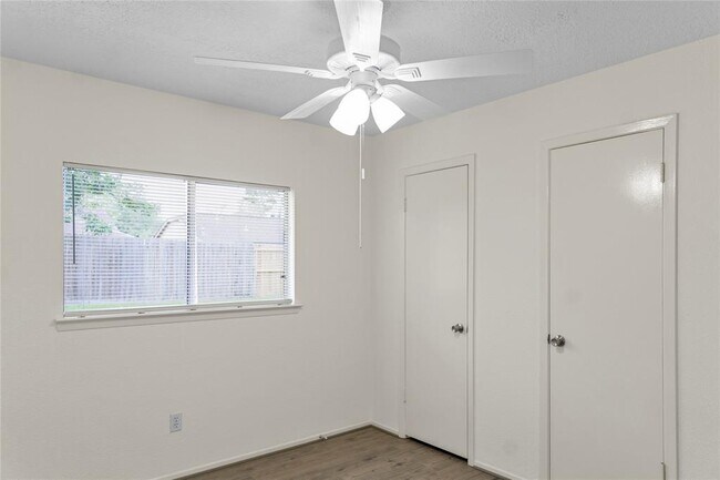 Building Photo - 2507 Harvest Cove