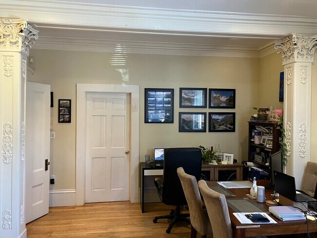 Building Photo - 47 Spring St