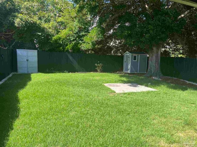 Building Photo - 3238 Santa Rosa Dr