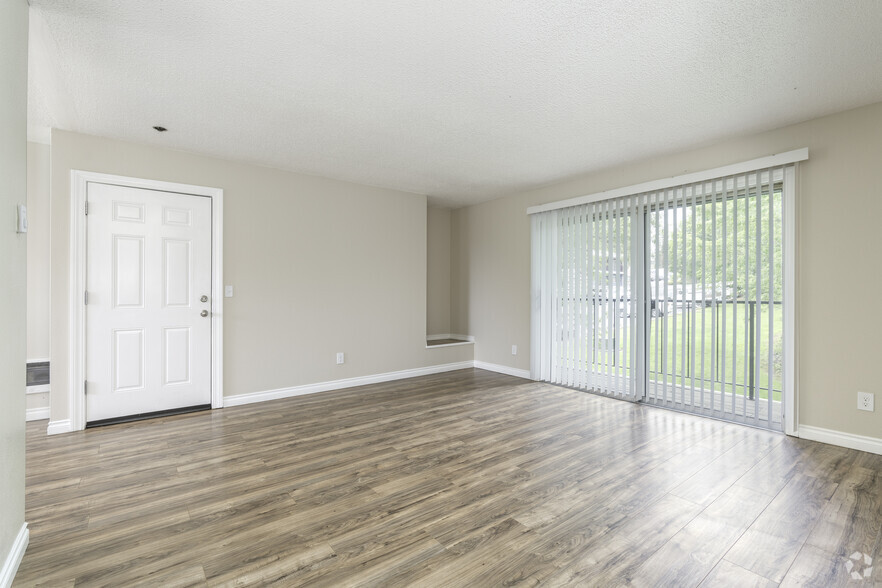 2BR, 1BA - 850SF Living Room - Fairfield Park Apartments