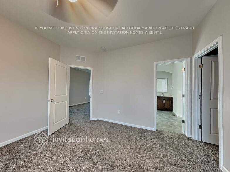 Building Photo - 1801 Birdhouse Ln