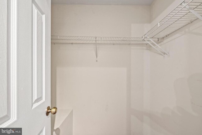 Building Photo - 4045 Chetham Wy