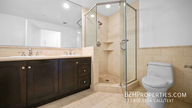 Building Photo - 1050 S Holt Ave