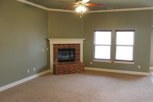 Building Photo - 10217 SW 28th Cir