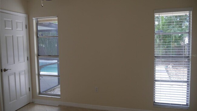 Building Photo - 3026 Vinson Ave