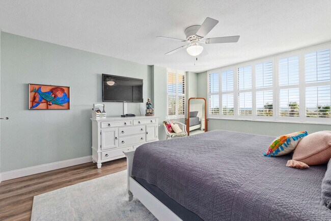 Building Photo - 6240 A1A S