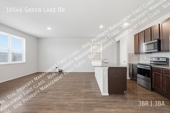 Building Photo - 10546 Grn Lk Dr