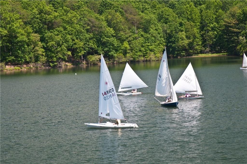 Building Photo - 185 Alpine Dr