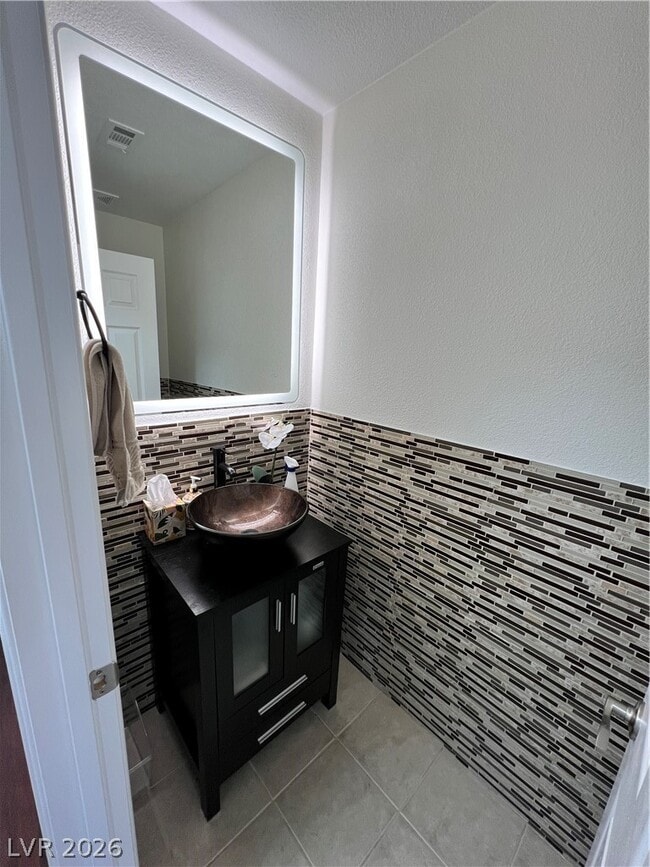 Building Photo - 2420 Rocky Brook St