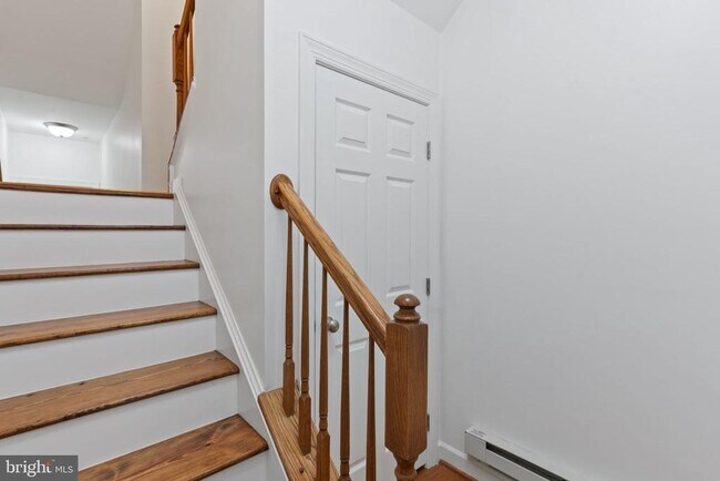 Building Photo - 5675 Harrington Falls Ln