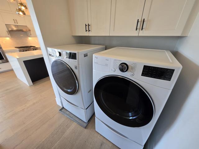 Building Photo - 8337 Distinctive Dr