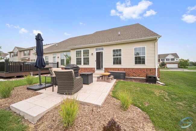 Building Photo - 12908 White Pine Way