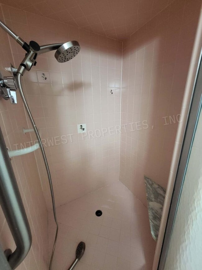 Building Photo - Classic Farmhouse on Murray w/Acreage, Multiple Bonus Rooms, & Mt. Hood View