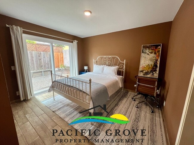 Building Photo - Furnished Single Family Home in Pacific Grove available NOW!