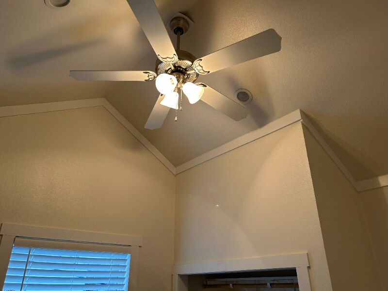 Building Photo - 5215 Crestway Rd