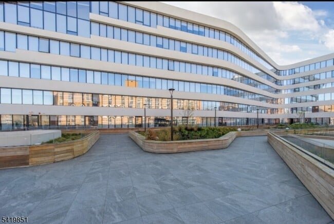 Building Photo - 315 S Harrison St