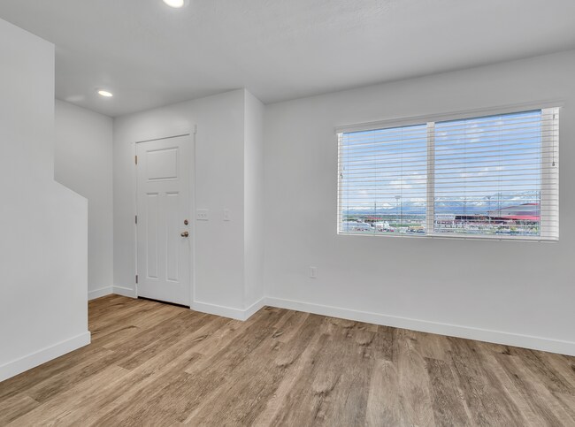 Building Photo - 14838 S Trap Rock Way